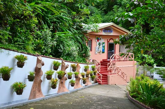  photo International-Doll-House-Bislig-City13.jpg