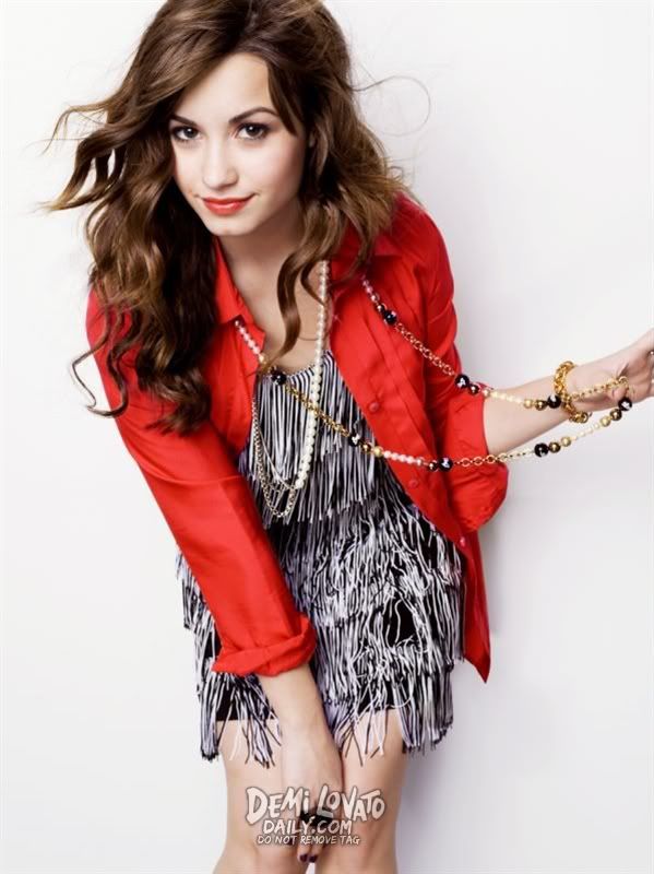 Demi Lovato Pictures, Images and Photos