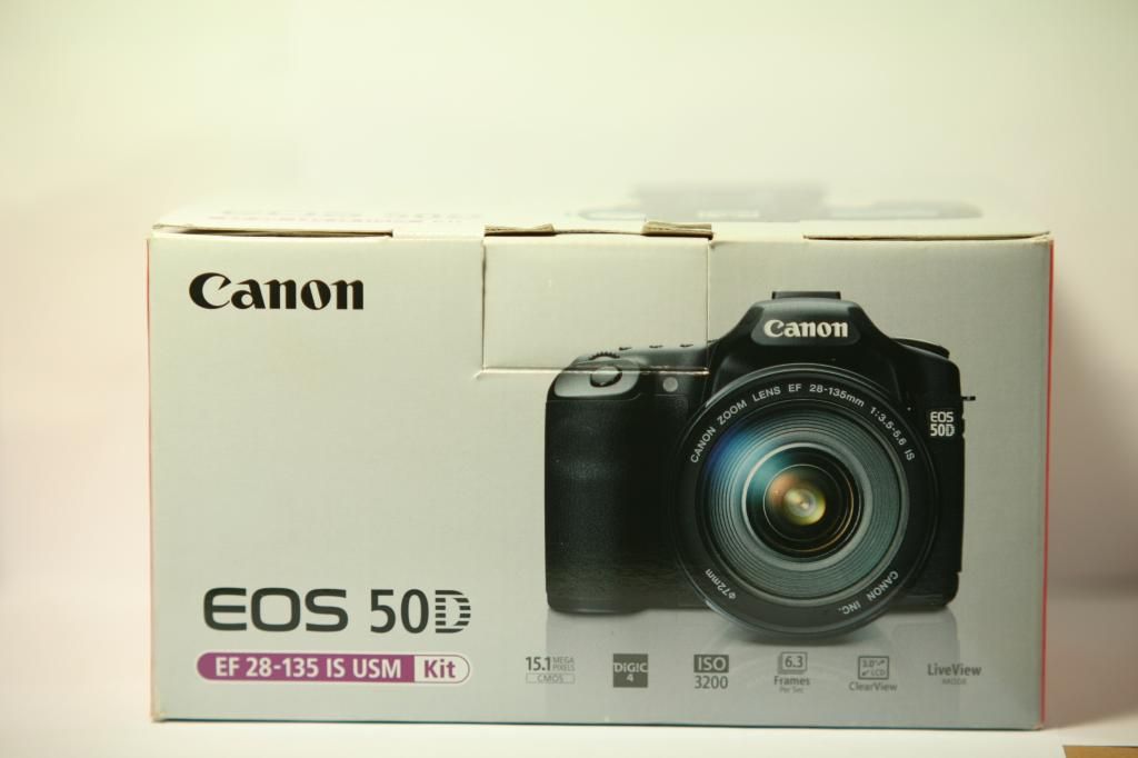 Bình Dương-DĨ An: Bán canon 50D+grip, Fullbox,mới 99%, 2pin, 2 sạc