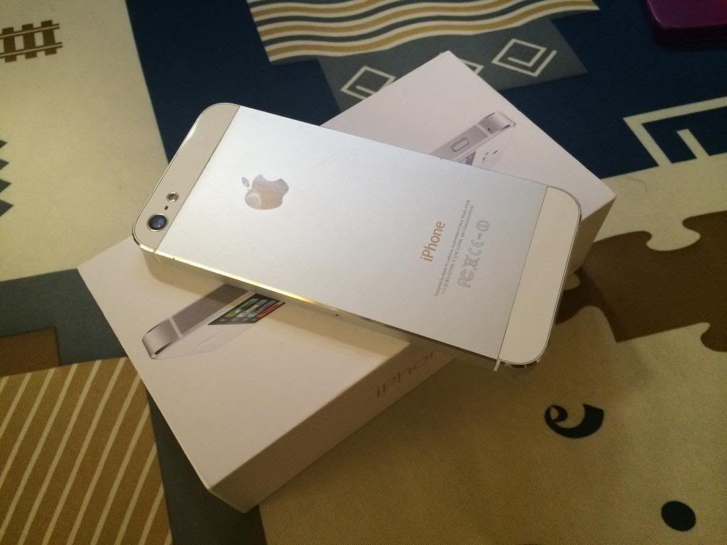 iPhone 5 white 32gb fullbox QT - 1